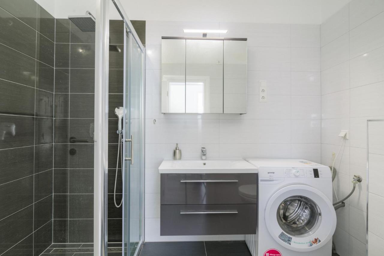 Villa Andelo โตรกีร์ ภายนอก รูปภาพ